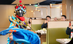 海底捞首次出现亏损，上半年营收下降20%！