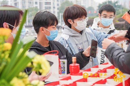 丰谷快闪店登陆遂宁:治愈情感退化,让有情更有情